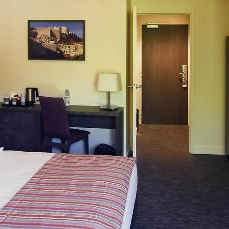 Hotel Mercure Aix-en-provence Sainte-victoire Châteauneuf-le-Rouge